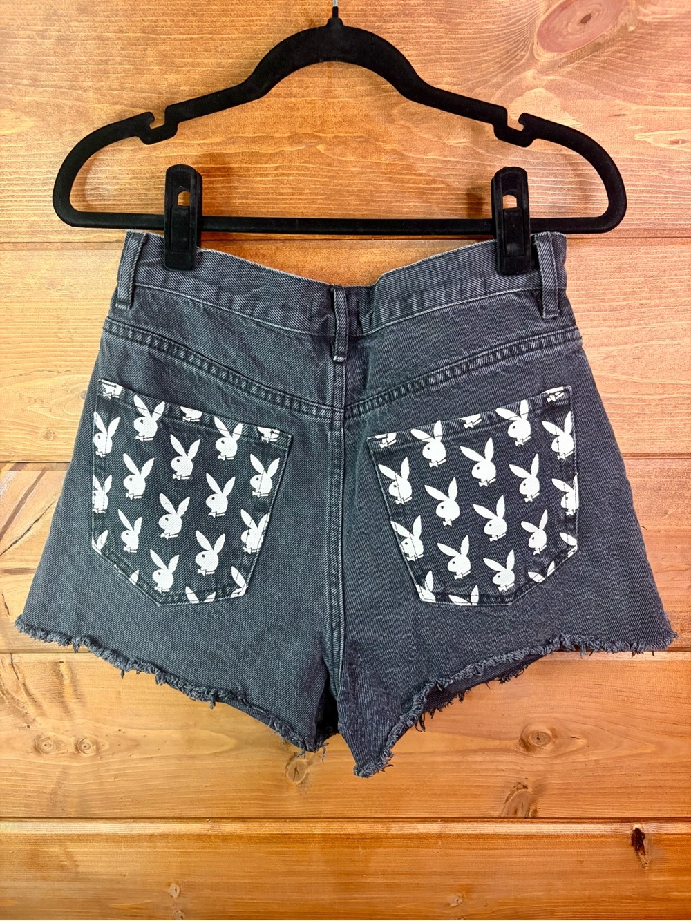 PLAYBOY PacSun Black High-Waist Denim Shorts with Bunny Pocket Print Size 26 💕🖤